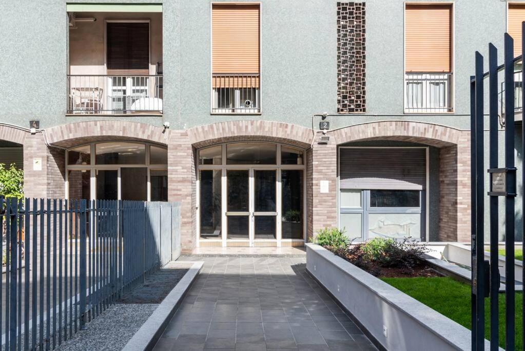 Appartamento Elegante Bilocale San Calocero Milano Esterno foto
