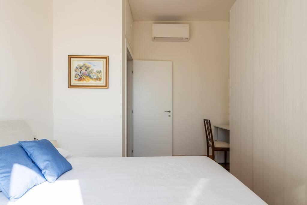 Appartamento Elegante Bilocale San Calocero Milano Esterno foto